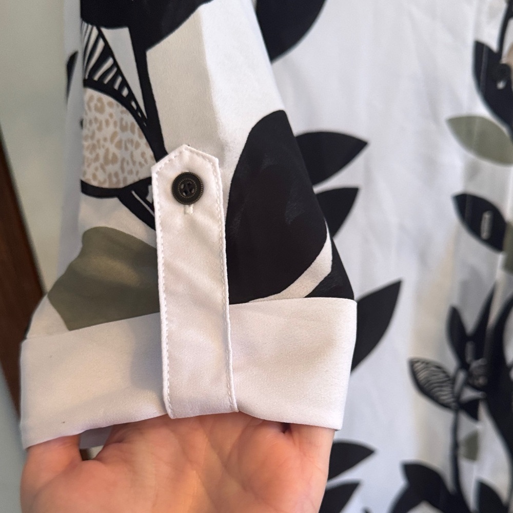 Black‎ and White Leaf Print Shirt Dress - Picture 2 of 6